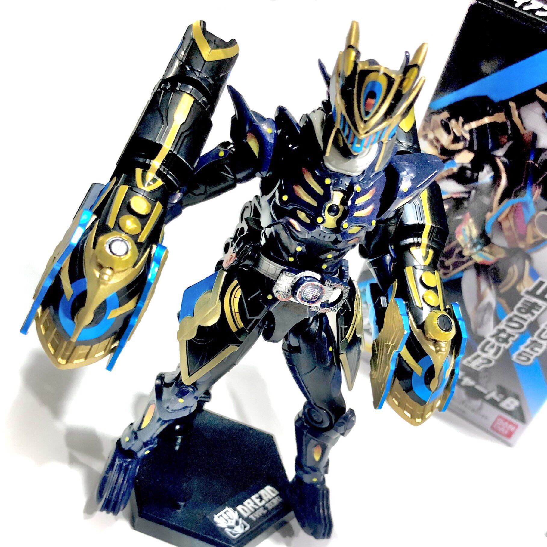 S.H.Figuarts 仮面ライダーガッチャード 仮面ライダードレッド零式