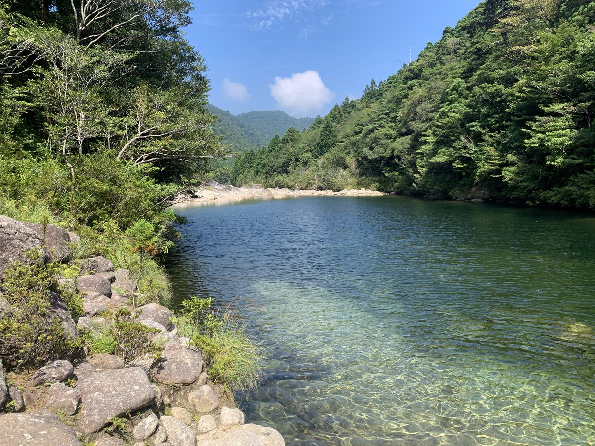 PsSeeker's tweet photo. Finally, I was able to visit Yakushima and reach Jomon Sugi, a part of the World Natural Heritage, after five hours of trekking. Truly awe-inspiring!
#屋久島 #縄文杉 https://t.co/zhfiZO0ggG