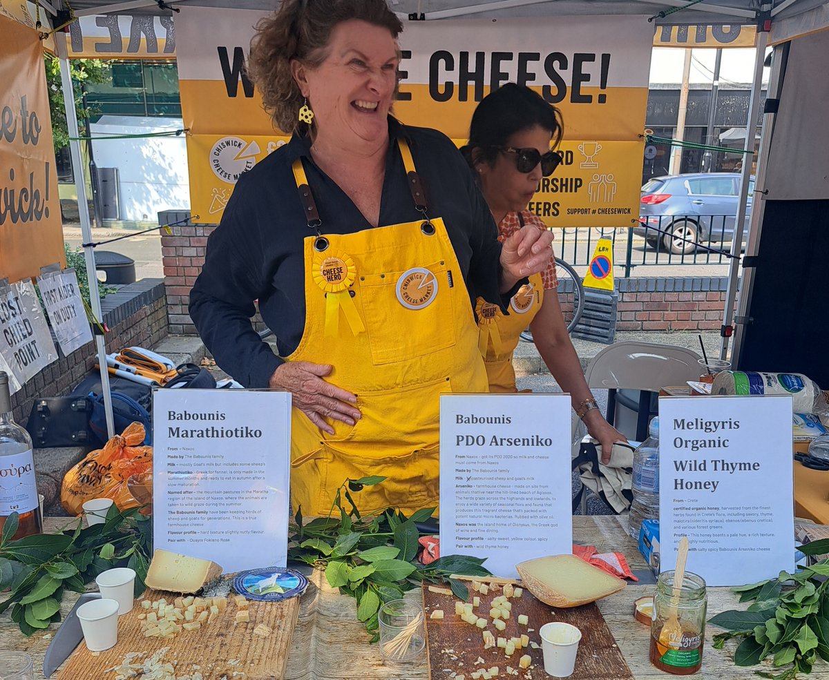 women_food_wifi's tweet photo. We had a lovely afternoon at @ChiswickM #Cheesewick on Sunday trying lots of cheese, chutneys & charcuterie @Godminsterfarm π§π§ https://t.co/qfFMhyFLkj