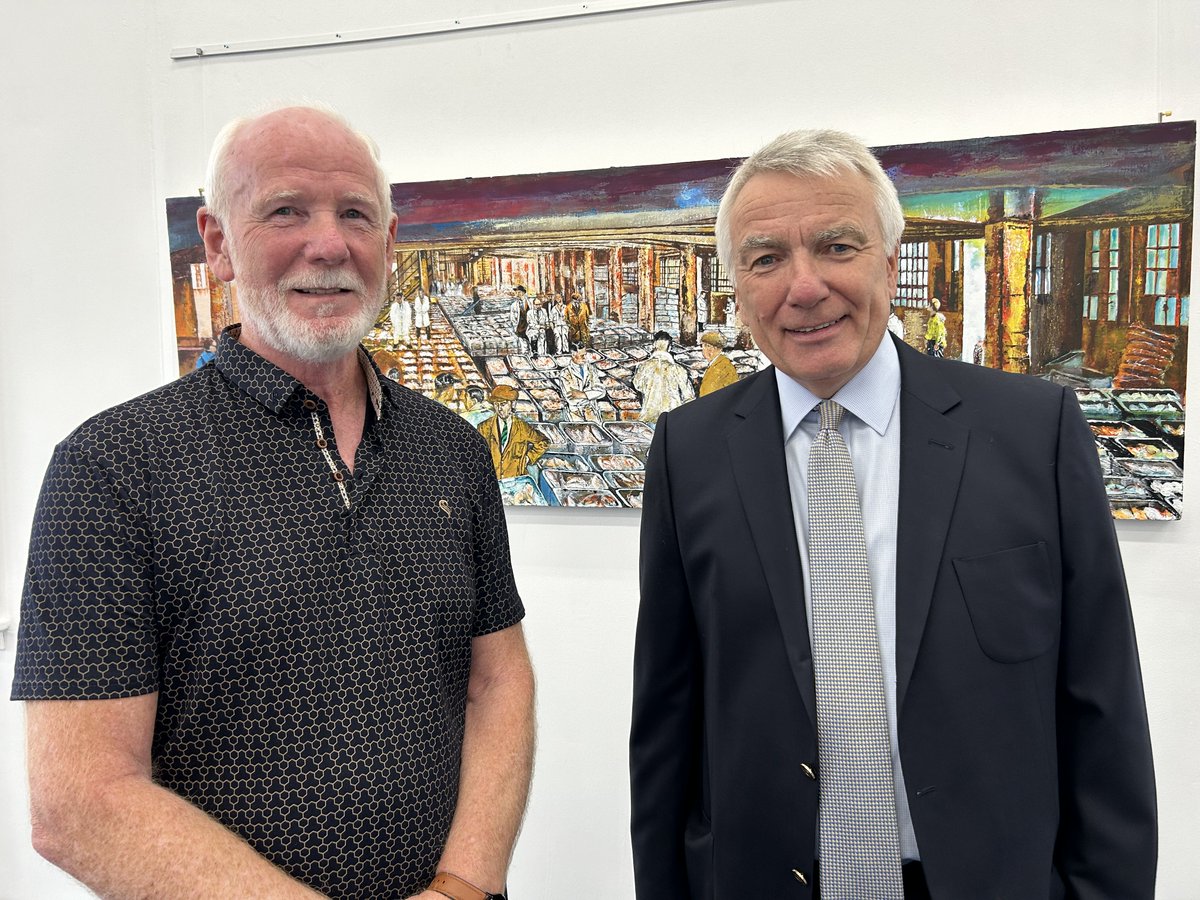 ABP News Release: Painting the Port of Grimsby exhibition. Delighted to see the art from our Artist in Residence on show. Read more abports.co.uk/news-and-media…