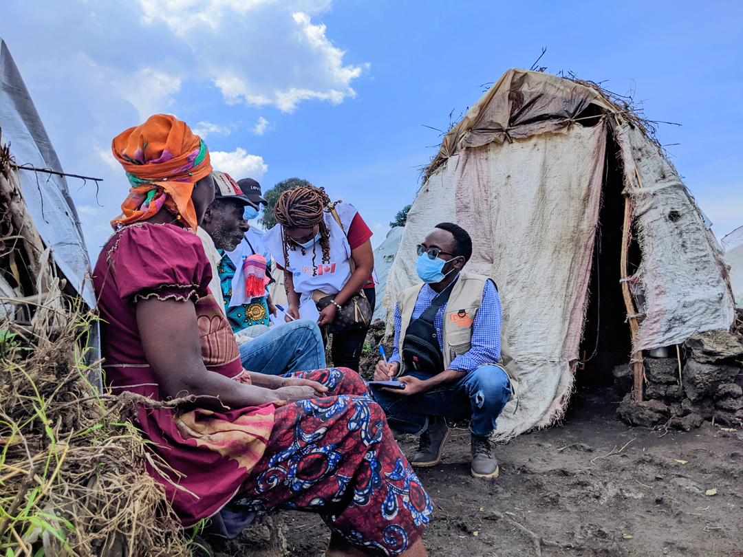 MakokiYaMwasi's tweet photo. En cette journée mondiale de l'#AideHumanitaire, saluons le courage, la détermination et la résilience des femmes, hommes et jeunes travaillant en zone humanitaire pour le bien être et l'autonomie corporelle des femmes et filles à l'Est de la RDC.

 #WorldHumanitarianDay2024 https://t.co/iJuOhMzg29