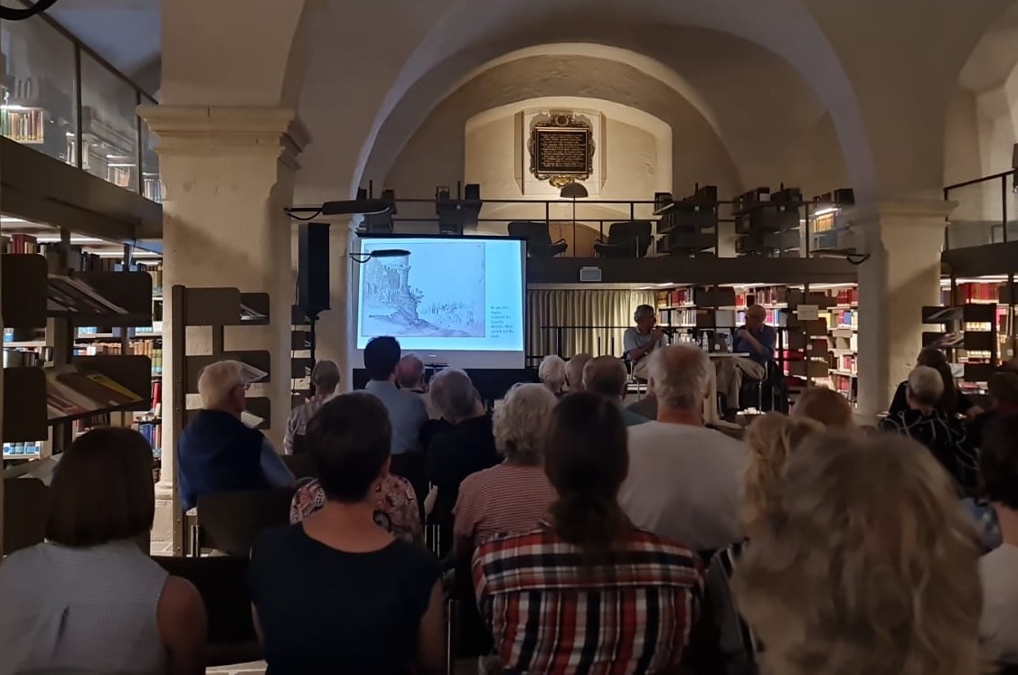 ScriptTrans's tweet image. On my last day of a highly productive research stay at The Herzog August Library in Wolfenbüttel. Delving into @RestoryHeritage-related topics here has been truly enriching. Grateful for this experience and the wealth of knowledge gained. Until next time! #Wolfenbüttel #Research