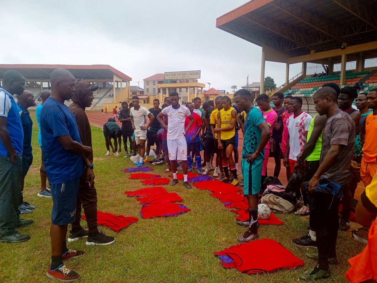 Monday workout ends , "more grilling continues Tuesday while B rated friendly matches come up later in the week" says Coach Akin Olowookere