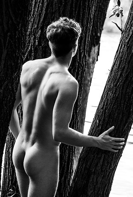 artisticman999's tweet photo. Male Model : Fabian : Photographed by Richard Kranzin, for Boys In Nature. https://t.co/vZn3Jil6m6