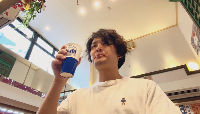 久々の一万円企画、、、満足度たけぇ、、、 3ヶ月以上前、おれは毎週のようにこんなことしてたのか  そりゃ鼻の穴も膨らみ切るわな https://t.co/GYSnpAwxuO