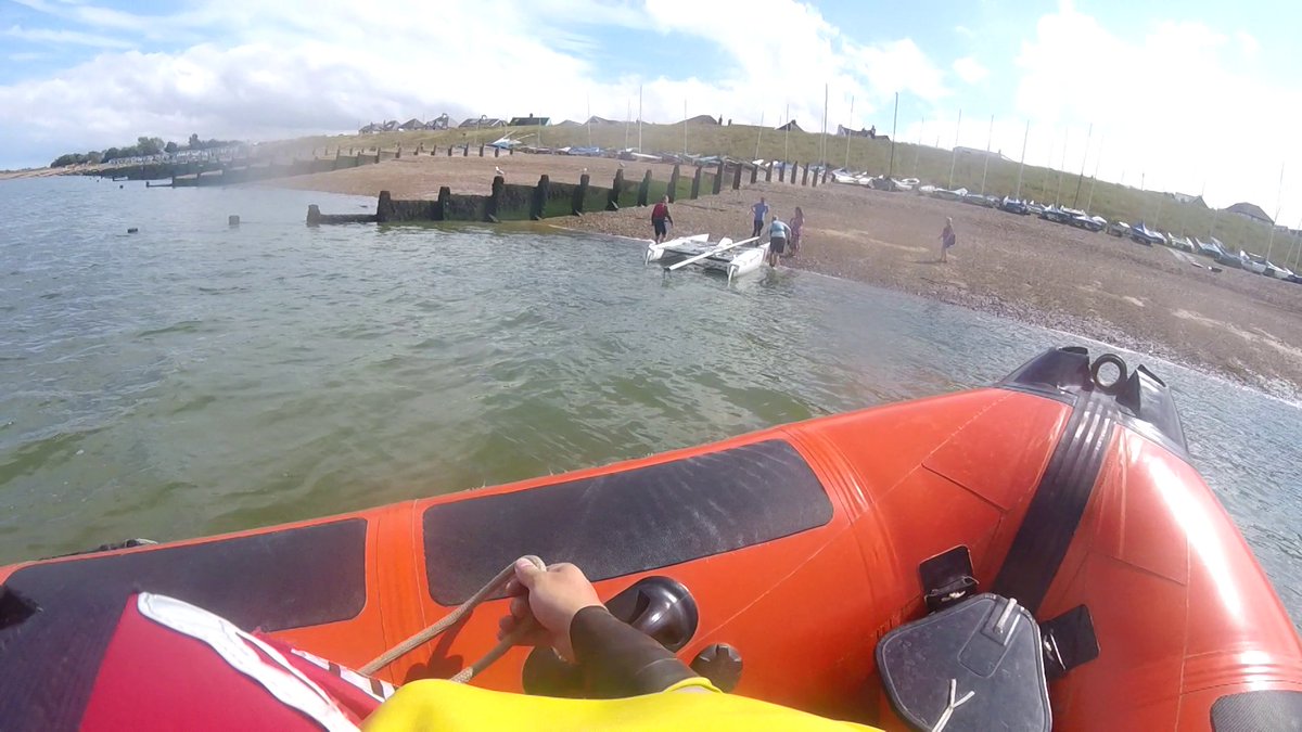A dismasted catamaran with two occupants onboard was towed ashore by the Whitstable RNLI lifeboat on Friday afternoon.
Launching at 1.40pm the lifeboat crew located the disabled craft a ½-mile northeast of the Pollard Buoy in the entrance to the Swale.