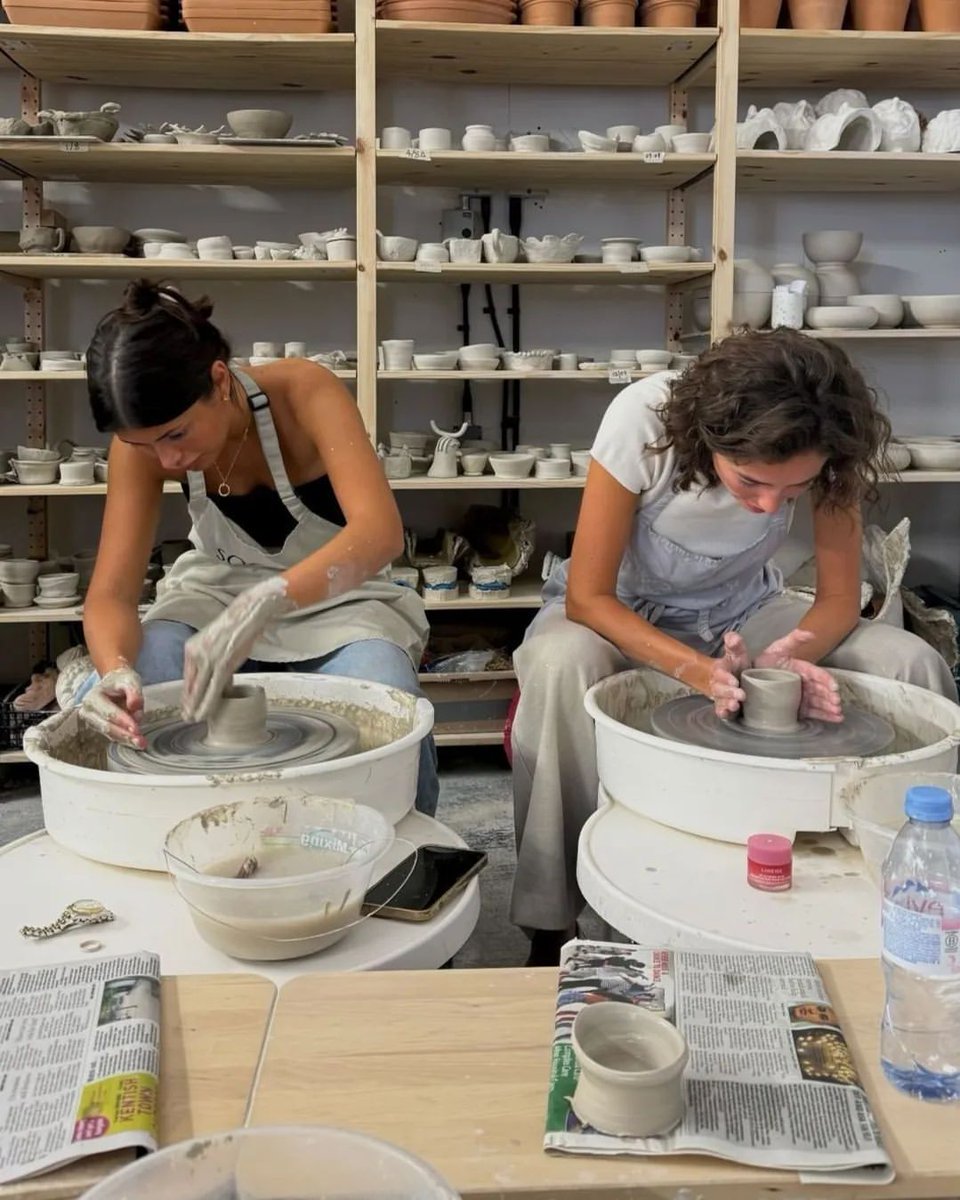 ︎ ︎ ︎ ︎    
as the summer break is coming to an end, I'm trying my best to make this weekend more productive. can anyone guess what I'm making? 
  ︎ ︎ ︎ ︎