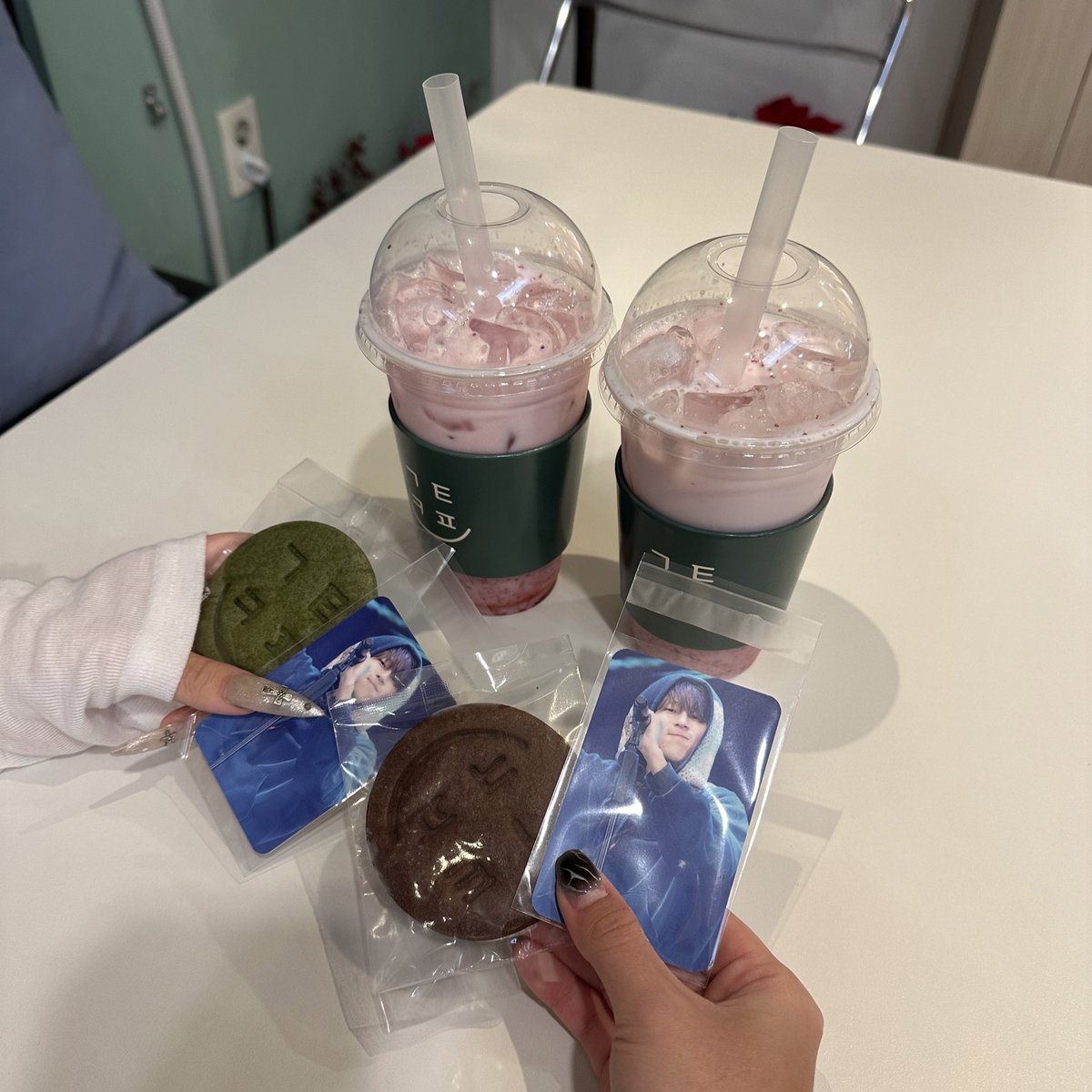 _xxhwa_'s tweet photo. khh好きな人と仲良くなって現場一緒に行きたい🥹
#khh #khh好きな人と繋がりたい #국힙트친소  #국힙_트친소 https://t.co/R8I8wZPaaY