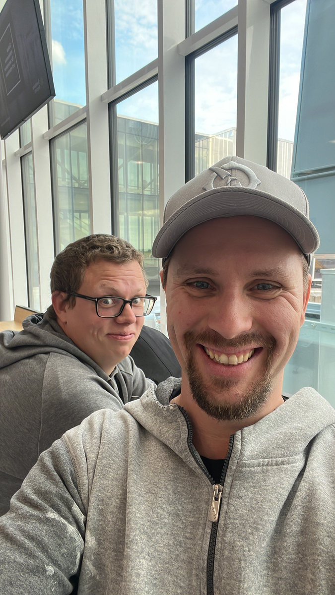 ChrisWhippit tweet media