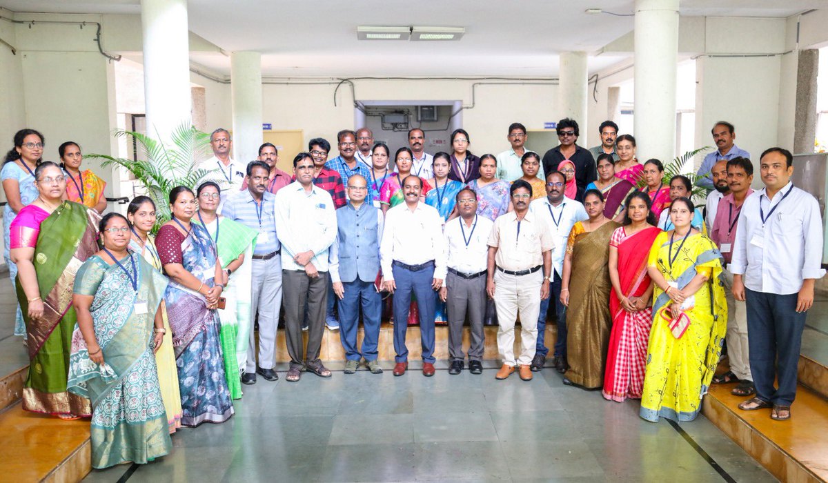 EFLU_OFFICIAL's tweet photo. @EFLU_OFFICIAL inaugurates One-Week Training Program, “English Pro,” for English Faculty of Government Degree Colleges, Andhra Pradesh (IV Batch) on August 19, 2024. This program runs till 23, 2024, empowering educators with new skills and knowledge. 🌟 #EnglishPro #EFLU https://t.co/iXxm9IKQNB