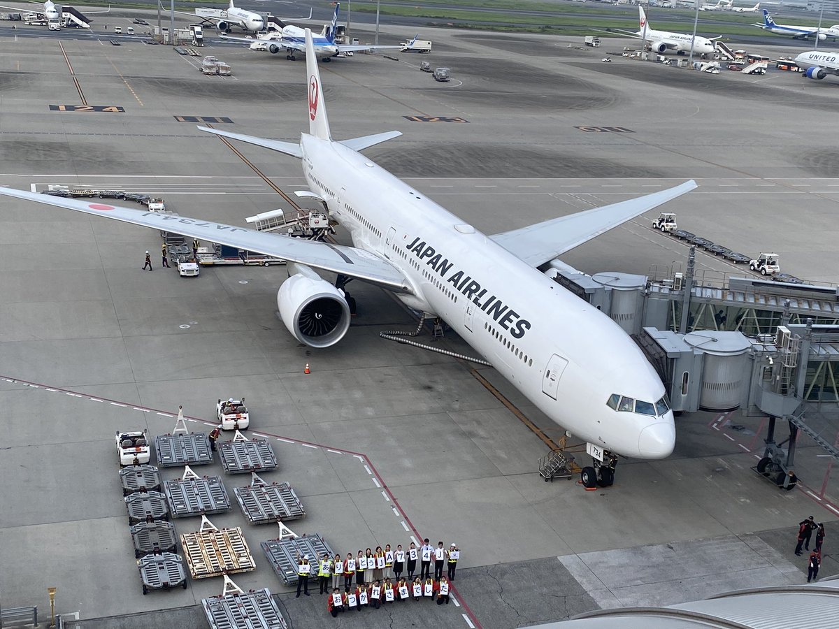 TAKEDA01XJ's tweet photo. ラストフライト
JA734J https://t.co/jm9WjVDPYT