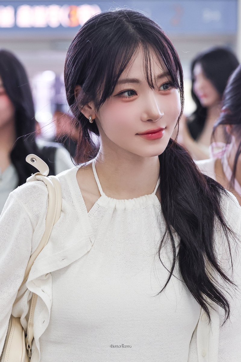 BUTTERINN's tweet photo. 240819👋🏻

#트리플에스 #tripleS #トリプルS
#김나경 #나경 #NAKYOUNG https://t.co/NHYcHMb71a