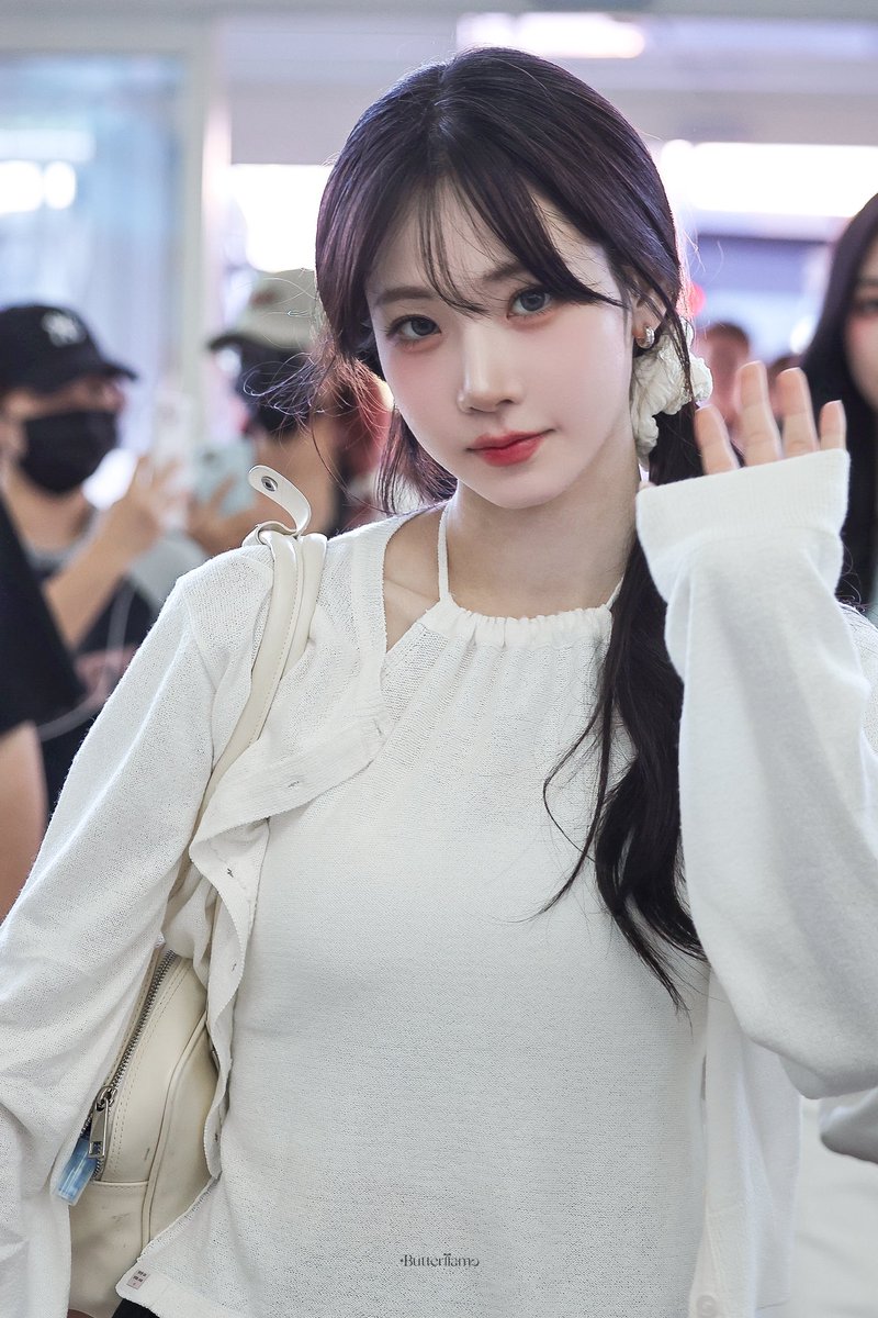 BUTTERINN's tweet photo. 240819👋🏻

#트리플에스 #tripleS #トリプルS
#김나경 #나경 #NAKYOUNG https://t.co/NHYcHMb71a