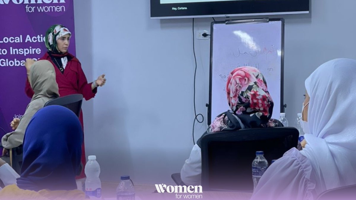 womenforwomenly's tweet photo. يوم مميز في #سبها 💜
سعدنا بتنفيذ ورشة عملنا الأولى في المدينة وسط حضور رائع من السيدات الطموحات، ونتطلع للمزيد من الجلسات القادمة. 

الشكر موصول للأستاذة منار على عطائها الغير متناهي، وفريق عمل @eylyesspace لحسن استضافتهم وتعاونهم ✨ https://t.co/E8RBI5sh63