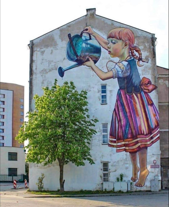 What a beautiful topic the street artist has touched upon!