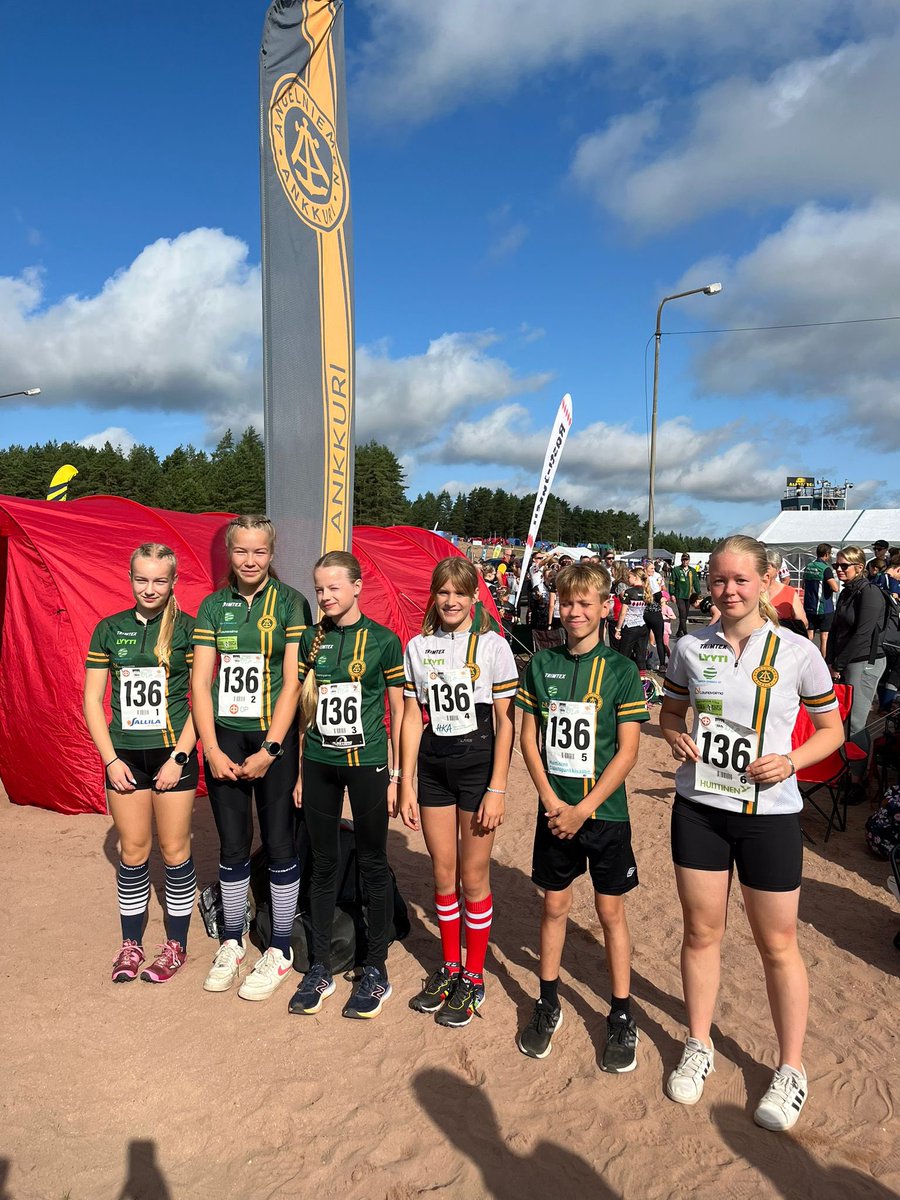 AngAnkkuri's tweet photo. Viikonloppuna Alastarolla suunnistettiin Nuorten Jukola ja valtakunnallinen Kompassi-kisa. Ankkurilla oli mukana ennätysmäärä, peräti 5 täyttä NuJu-joukkuetta!💚💛 

Sijoitukset 19, 24, 76, 114 ja 145.⚓️📈

Kaikille siis hyväksytty tulos, hyvää oppia ja ikimuistoisia kokemuksia! https://t.co/UUW1nTtnTU