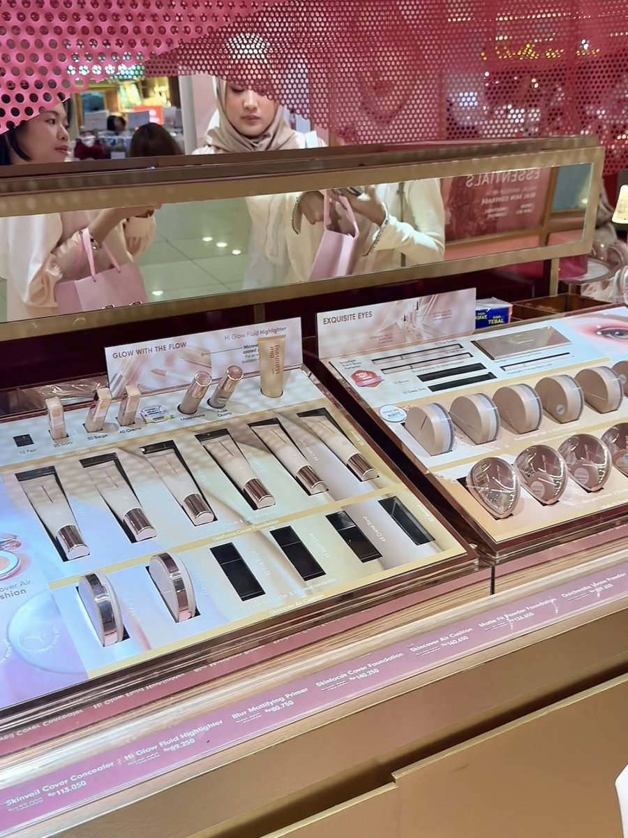 instaperfect_id's tweet photo. The wait is over!
Welcome to Instaperfect RealSkin
Makeup Atelier✨
📍 Central Park
#Instaperfect #CentralPark #MySkinButBetter https://t.co/k5ydMSGgK1