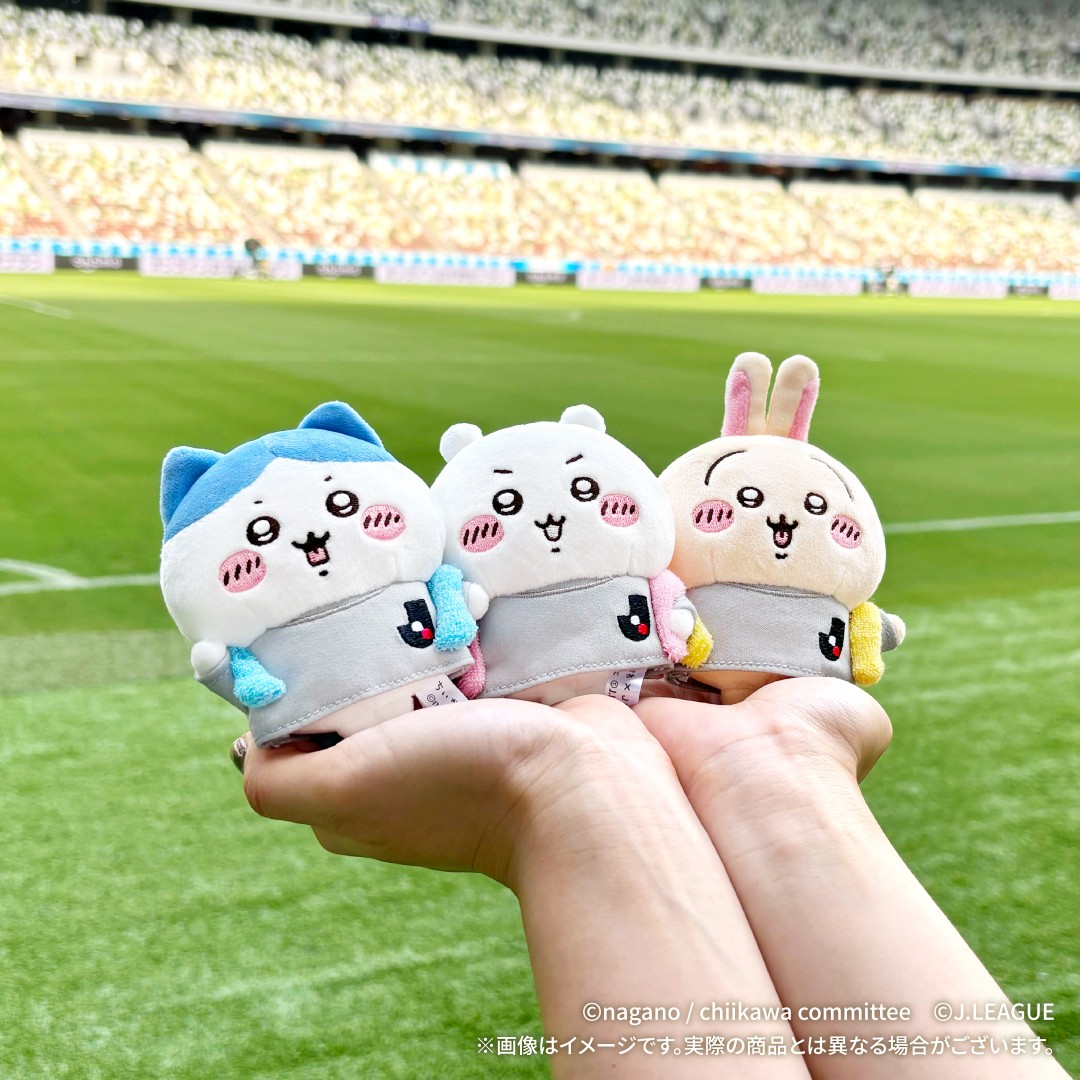 ちいかわ×Jリーグ　コラボ　サッカーボールぬいぐるみ 公式】ちいかわとのコラボレーション企画「ちいかわ×Jリーグ