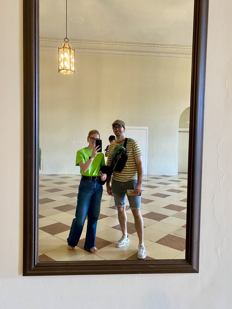 RubyDoeleman's tweet image. “We need twitter proof, let’s take a mirror selfie!”

Thanks for having me at the Max Planck Institute for Institute for Tax Law and Public Finance @GeorgThunecke, and for taking me on the obligatory rainy-Sunday-museum-tour at the Munich Residenz!