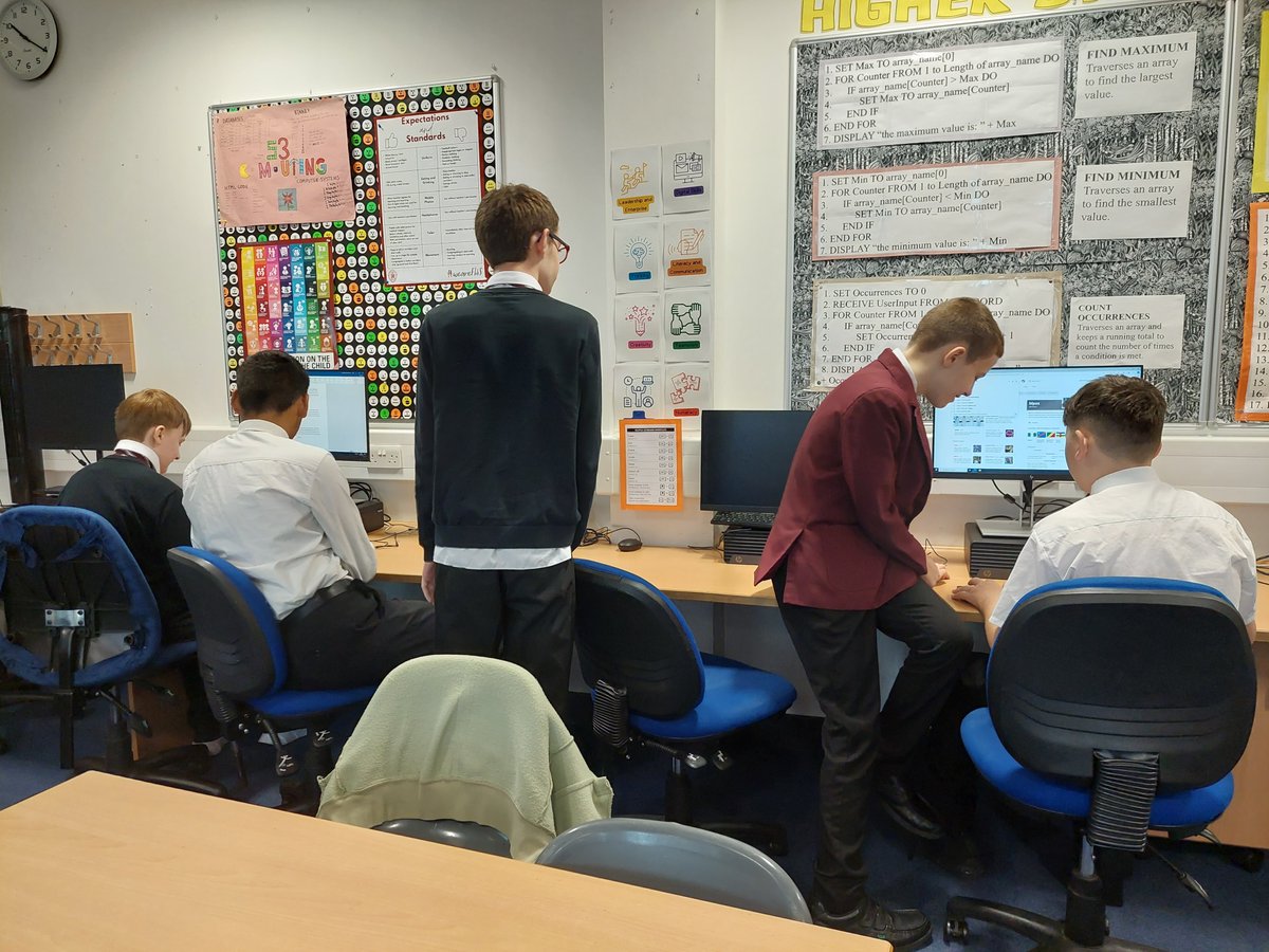 FHSComputingClub tweet media