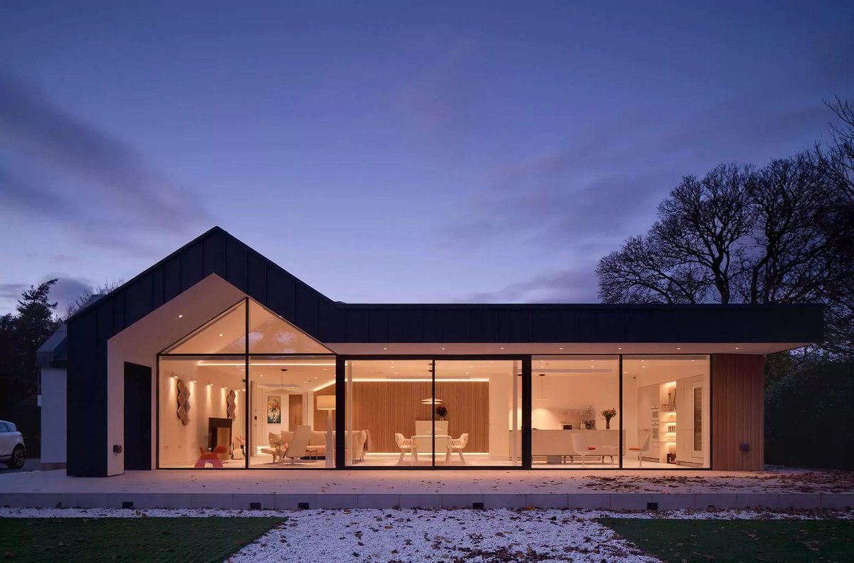 cubeglassltd's tweet photo. We were pleased to be asked by NVDC Architects to work on this energy efficient modern house in Glasgow.

For this project we installed:
SENIOR SF52 CURTAIN WALLING 
+
SCHUCO ASE80 SLIDING DOORS 

Full story about the project ▶️ https://t.co/ctADrQ4Rr1 

https://t.co/gsjZiP2jxf https://t.co/4oGDuHEBuV
