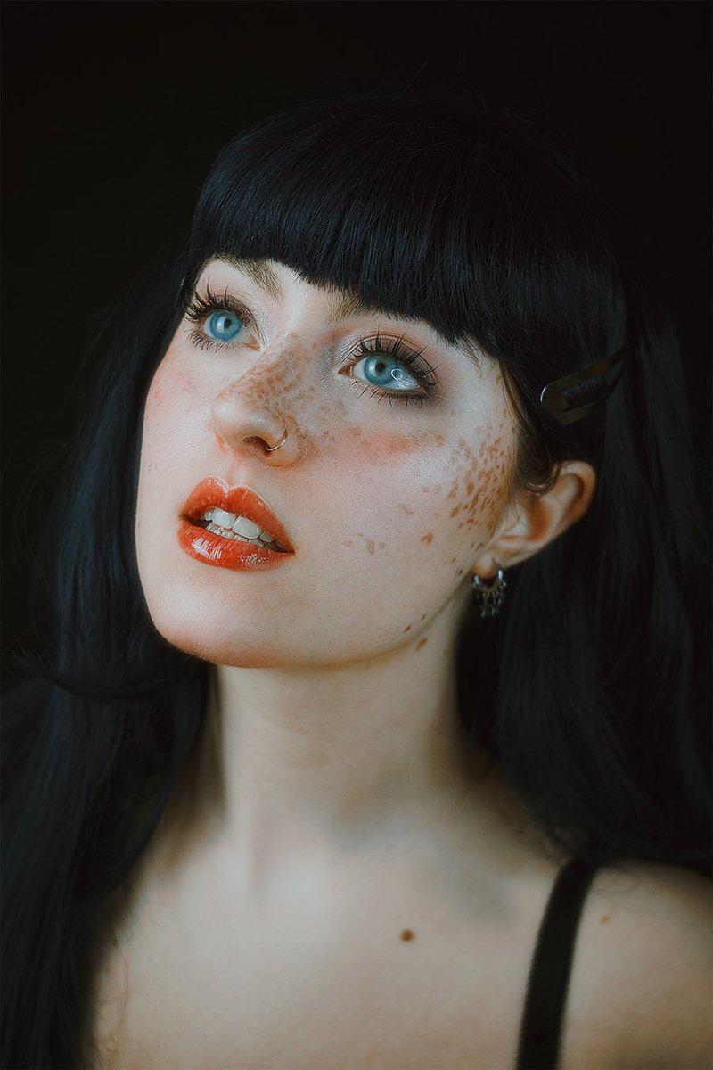 “Glada.”

Se me había olvidado subir esta fotilla por aquí, os dejo otra de regalo. Si os gusta dadme un rt por fa 💖