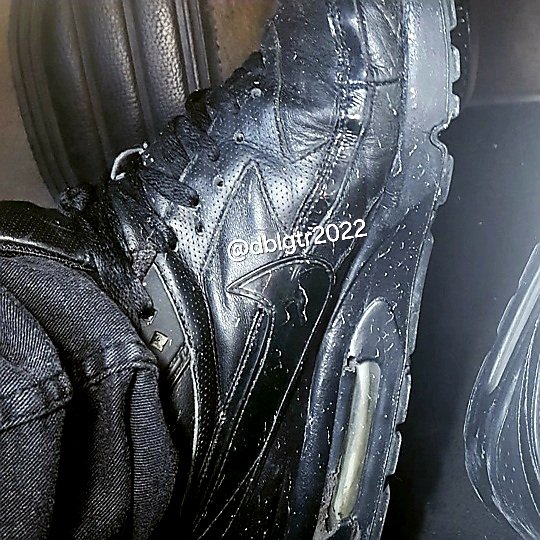 Cerda que pagues de una puta vez que tengo el paypal a cero y tengo muchos gastos subnormal!Dblgtr@orange.es venga que 3mpi3cen a sonar las notificaciones