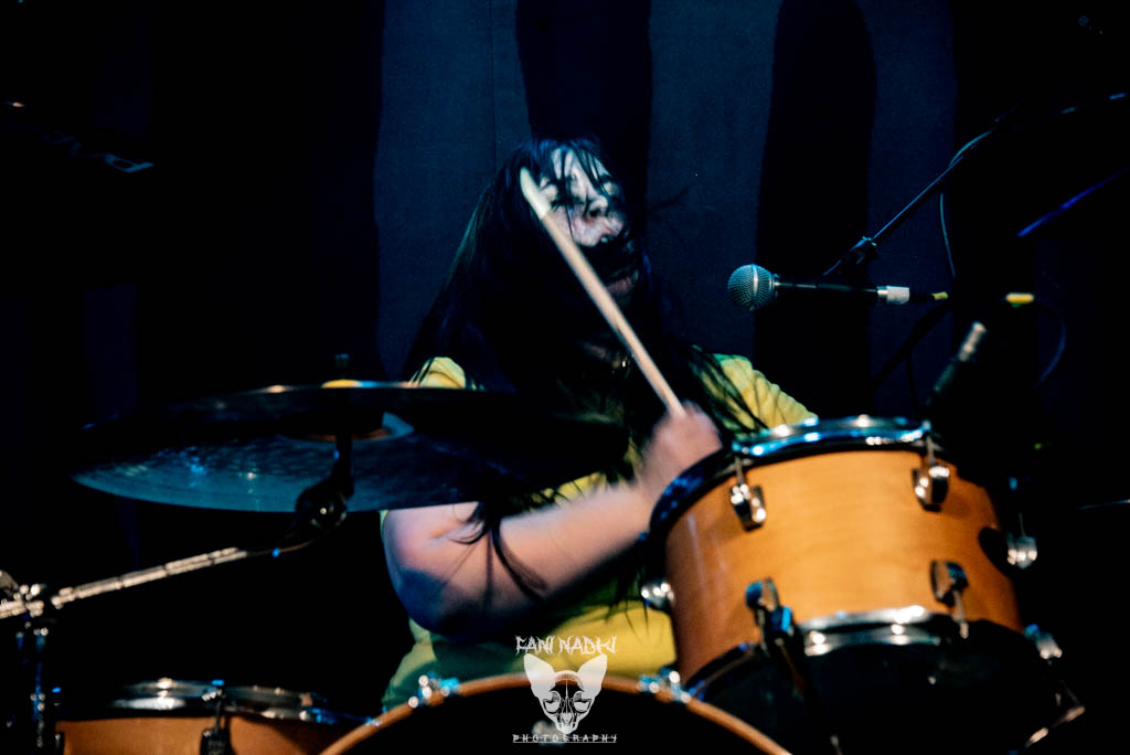 Abuztuak, 18 agosto
🅱️ 37 MUESTRA #Bilbao METAL, POP-ROCK
<a href="/bilbao_jaiak/">Bilbao Jaiak</a>
#astenagusia2024 #AsteNagusia #LaMuestra #conciertos #kontzertuak
📸 @F_Nadki
🤘👩‍🎤🎸<a href="/lassexpeares/">sexpeares 🏳️‍🌈🏳️‍⚧️</a>  #punkrock #indiepunkrock #alternativo #lassexpeares
⛪️🆓 <a href="/Bilborockbilbao/">Bilborock</a>  🕘21h
📱📺 youtube.com/live/VIC1StXoH…