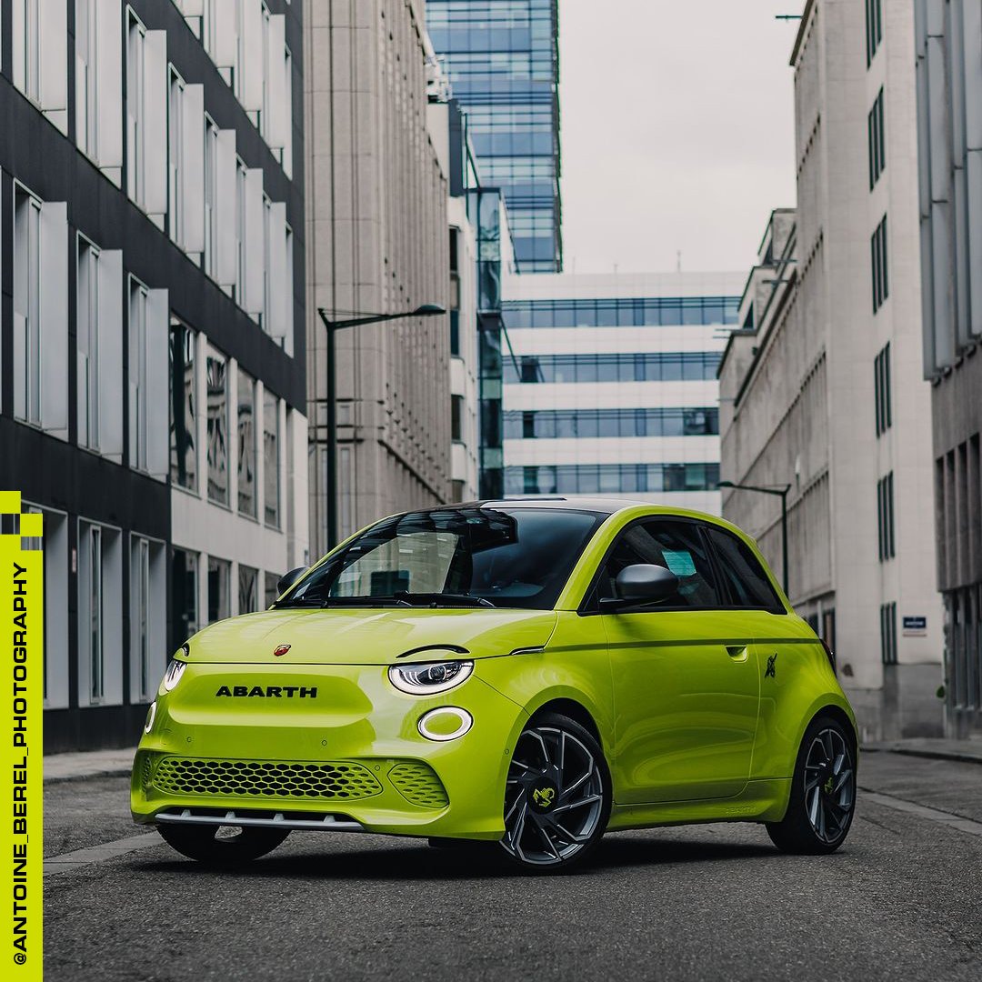 Conquering city streets in style.

📸: @antoine_berel_photography

#Abarth #Abarth500e #AbarthElectric #WorldPhotographyDay