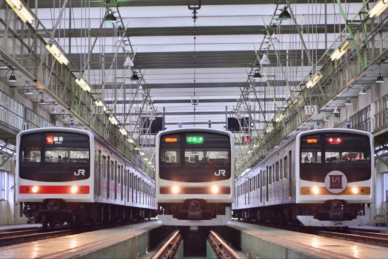 JRE_MALL's tweet photo. ＼(クイズ)小山車両センターの所属両数は？／
上野東京ライン・湘南新宿ラインの輸送の要「小山車両センター」をご存じですか？
小山車両センターの所属両数は何両でしょうか？(担当KT)
▼ JR宇都宮線の車両基地ってどんなところ？「JR東日本小山車両センター」をご紹介！
https://t.co/fRlYN3VUZm https://t.co/RV3Hc485D6