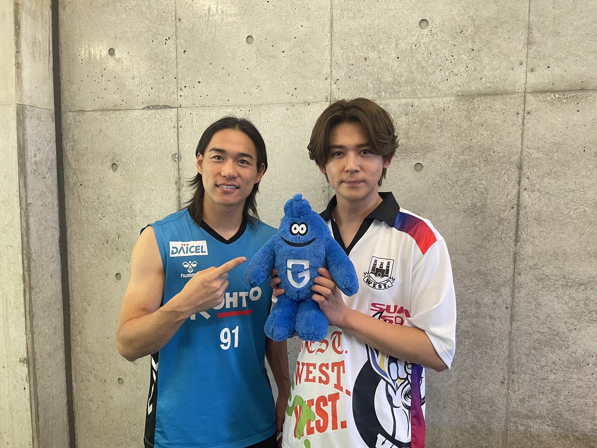 DaichiHayashi16's tweet photo. 地元大阪パナソニックスタジアムで久しぶりに望くんに会えました😍🏟️
いつ見てもかっこええ✨
また会えますように！🙏🏻
@GAMBA_OFFICIAL 
@WEareWEST7 https://t.co/XSR5zOKA0b