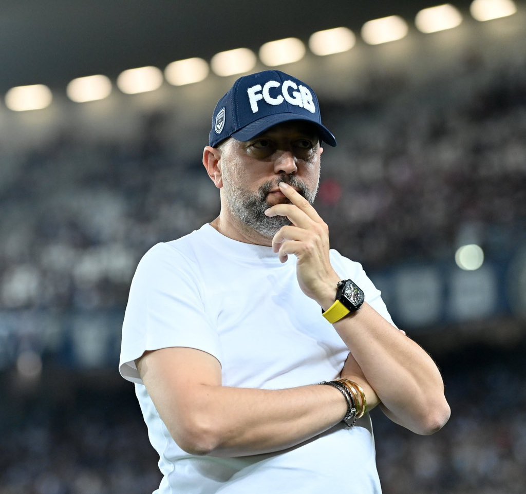 _BeFootball's tweet photo. 🚨 Bordeaux dispose d’un budget… d’𝟭 𝗠€ 𝗯𝗿𝘂𝘁 pour construire 4 équipes cette saison 😳

▫️une équipe en N2
▫️une équipe réserve
▫️deux équipes de jeunes

Le club cherche des joueurs dans l’urgence, et compte demander de débuter le championnat à la 4e journée.

(@lequipe) https://t.co/KRI3K64zoG