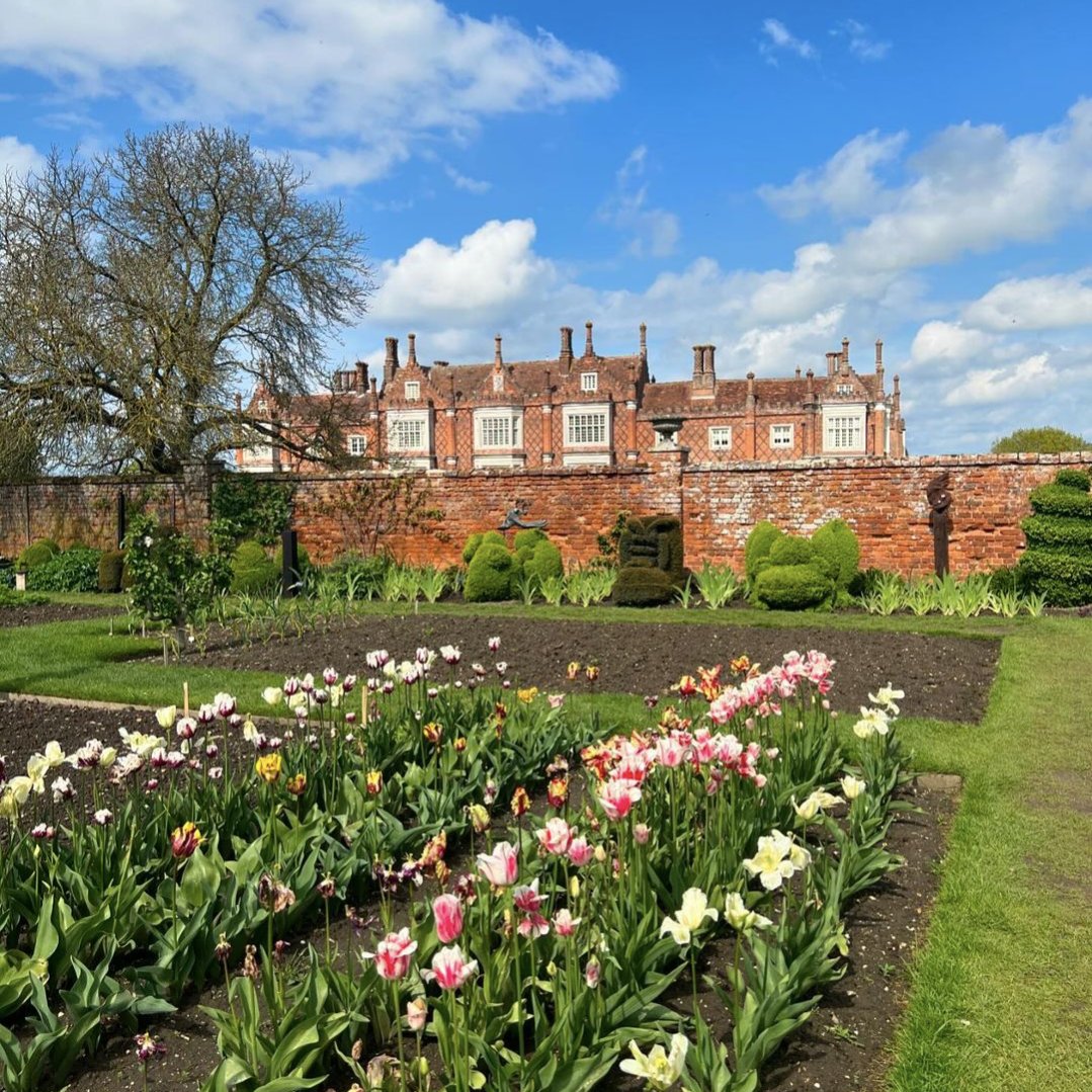 Helmingham Hall tweet media