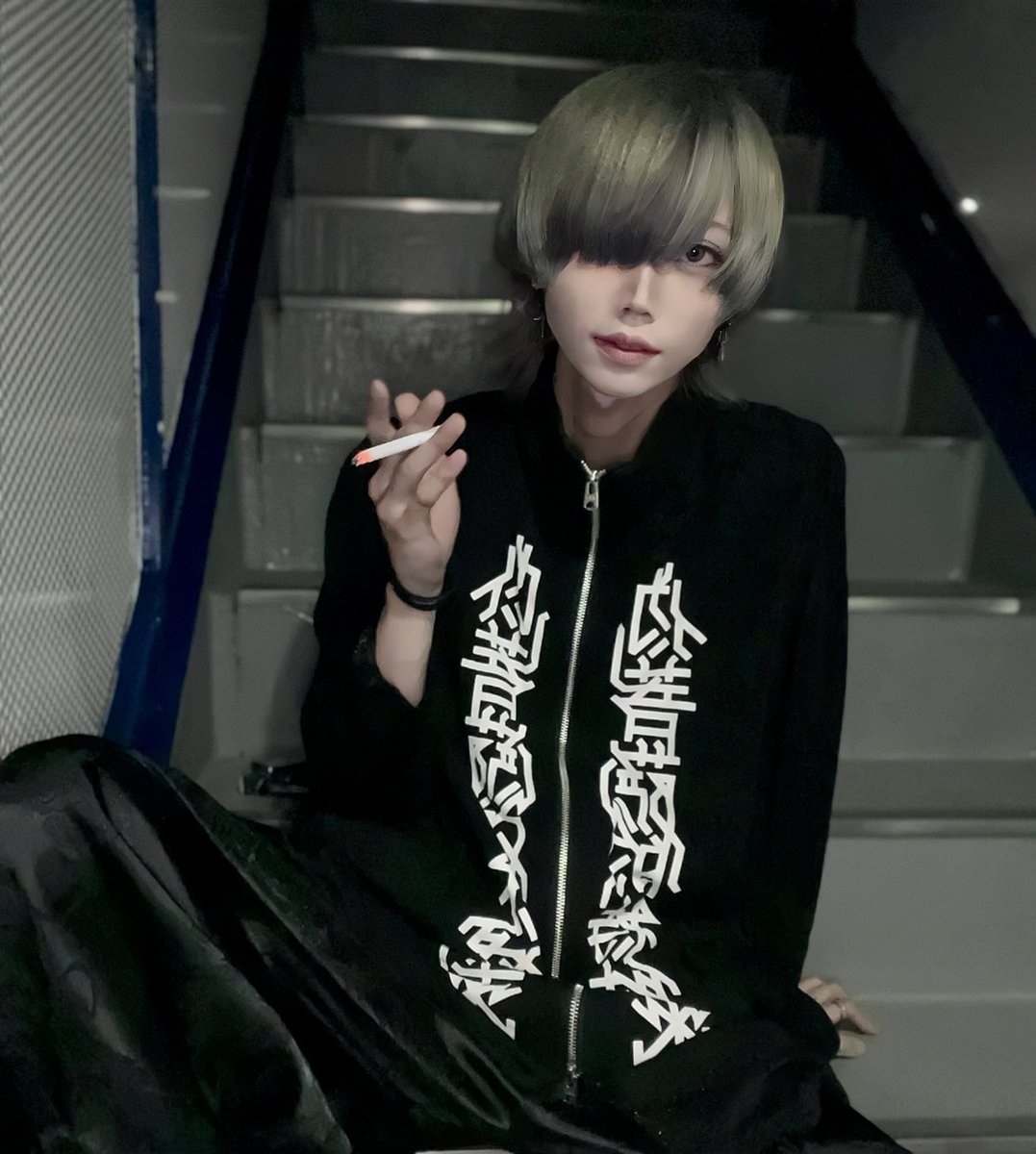 LEalize_info's tweet photo. 【メンバー公開】
💜 華火 そら(はなび そら)
(@sora_LEA)
💜 担当カラー 紫
#LEalize #リアライズ https://t.co/a2cyCbRO0q