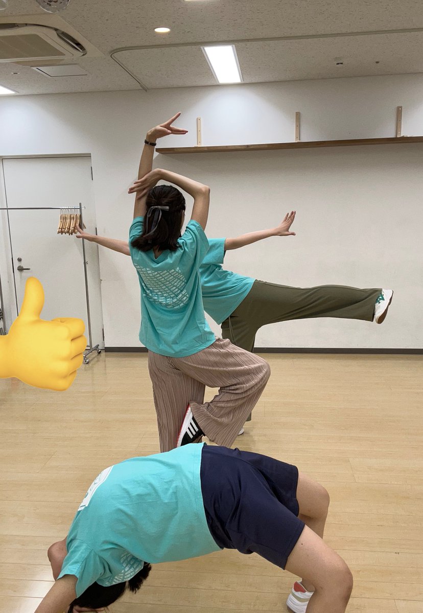 7sg12's tweet photo. プロデューサーさんお疲れ様です！今日はステージに向けてのｾﾌﾞｼｸﾞ練習でした！ ✨今からステージが楽しみです！皆さんもキャラやセトリを想像しながら待っててくださーい！✨ https://t.co/YYBMgDycgL