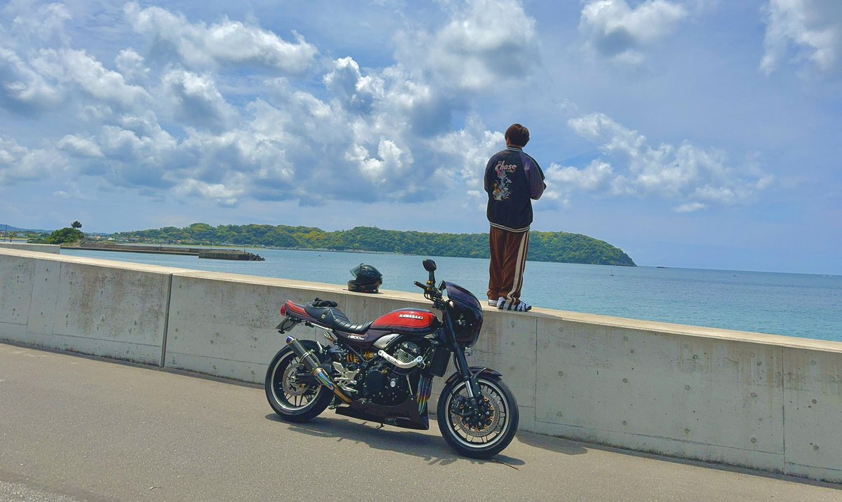 MINAMI_WOSSA's tweet photo. #8月19日はバイクの日 
最近は暑すぎて遠出できてない、、、
ごめんよ #z900rs  😭

#バイクの日 
#バイクの日2024
#8月19日 https://t.co/PY7Tz4AxaN