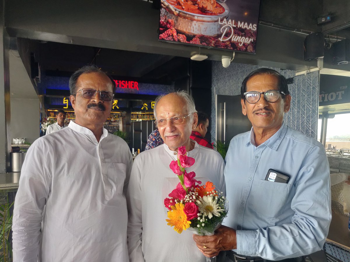 Kalappa_kala's tweet photo. 91 st birthday of Mr MICHAEL B. FERNANDES today ( Aug 19).

HMKP wish him with good health and happiness.

L O N G  L I V E. MICHAEL https://t.co/gOZnZoMmyB