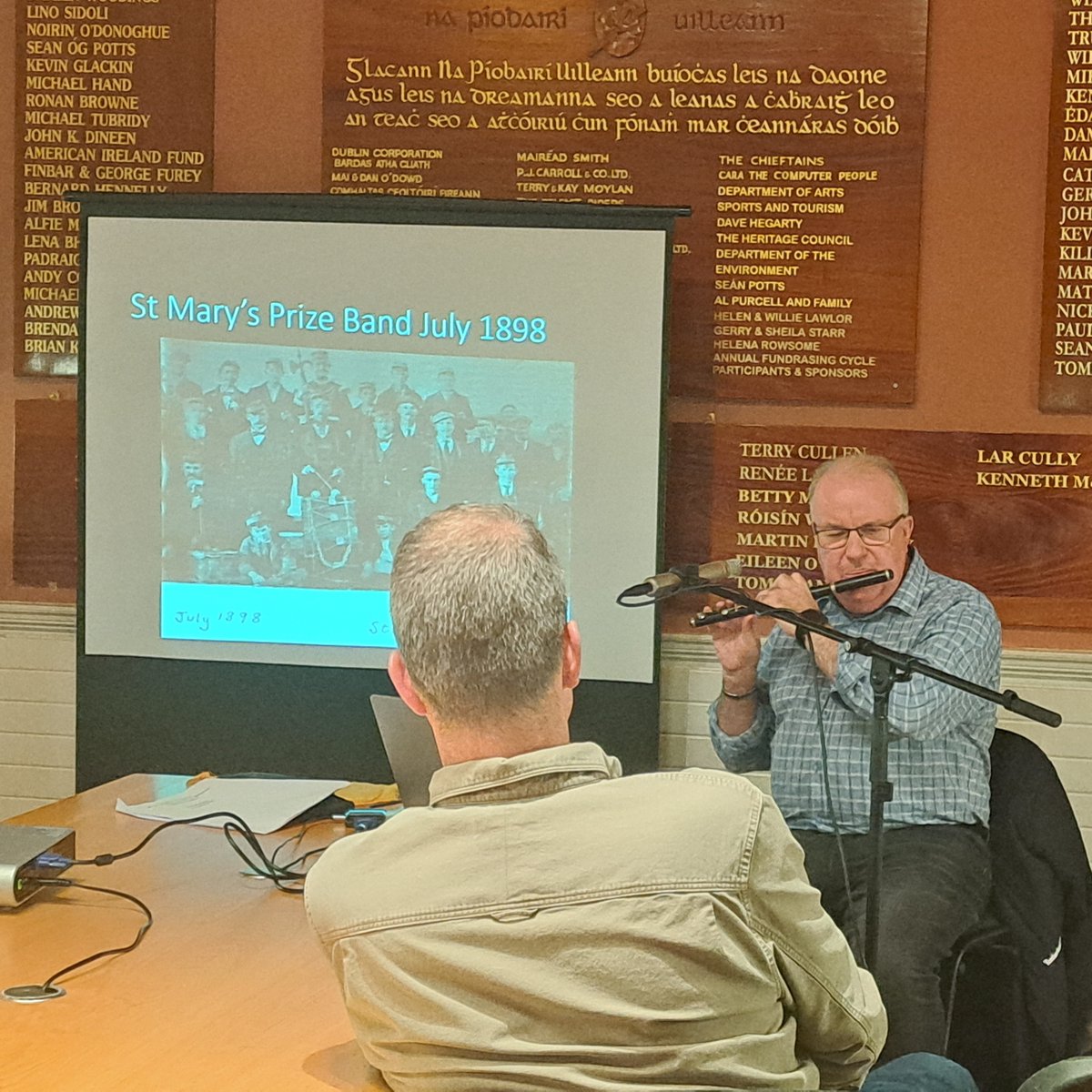 Napiobairi's tweet photo. Big thanks to Derek Mulcahy for a great talk last week at #NotesandNarratives. Thanks to all who attended!

Join us 19 Sept with Andy May presenting "Robert &amp; James Reid: a Northumbrian perspective": https://t.co/eQKhRMd16j

#napiobairi #uilleann #sharingthesound @artscouncil_ie https://t.co/b0i7fsmjBP