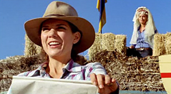 FCAbiTucker's tweet photo. #abitucker and #michalabanas at #mcleodsdaughters #mcleodsmemories https://t.co/MMA6ysav4q