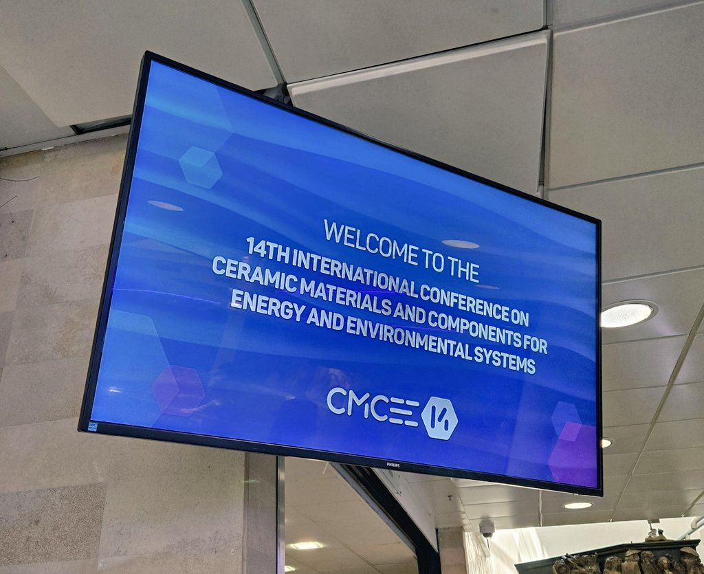 Cancun and Denver are really nice... but I get to hang out in Budapest, Hungary, this week at the #CMCEE14. <a href="/IsabelHuck2/">Isabel Huck</a> is presenting a poster today, I speak Tues morning and Niels will give his talk Tues afternoon. Excited to see <a href="/MarenL_13/">MarenL</a>! 
#MAXPhases #BirkelGroup