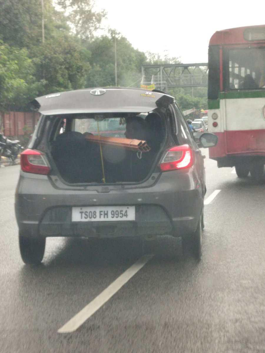 tacy_29's tweet photo. @HYDTP Near Tarnaka at 3:45 PM

Frames projected in the back and left side.. please take severe action. https://t.co/0SCnBVhkNA