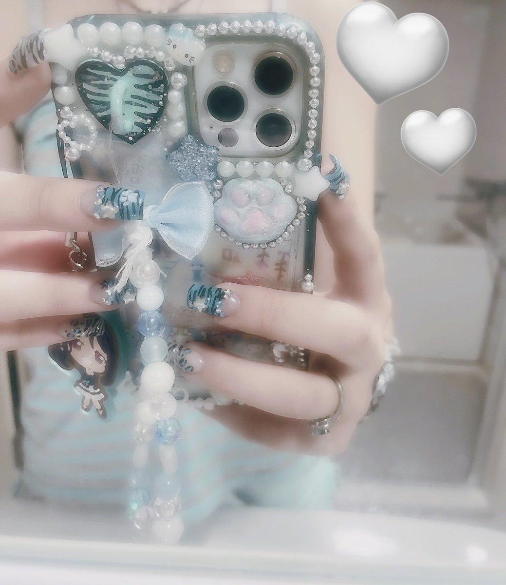 ✩ tweet media
