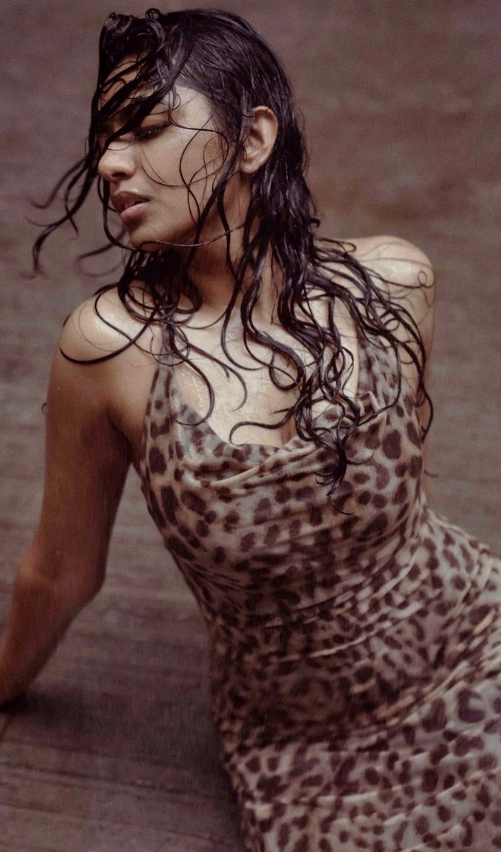 INDACTRESSPIC's tweet photo. Wet and wild

Shivani Rajashekar https://t.co/BxVbqOJjgf