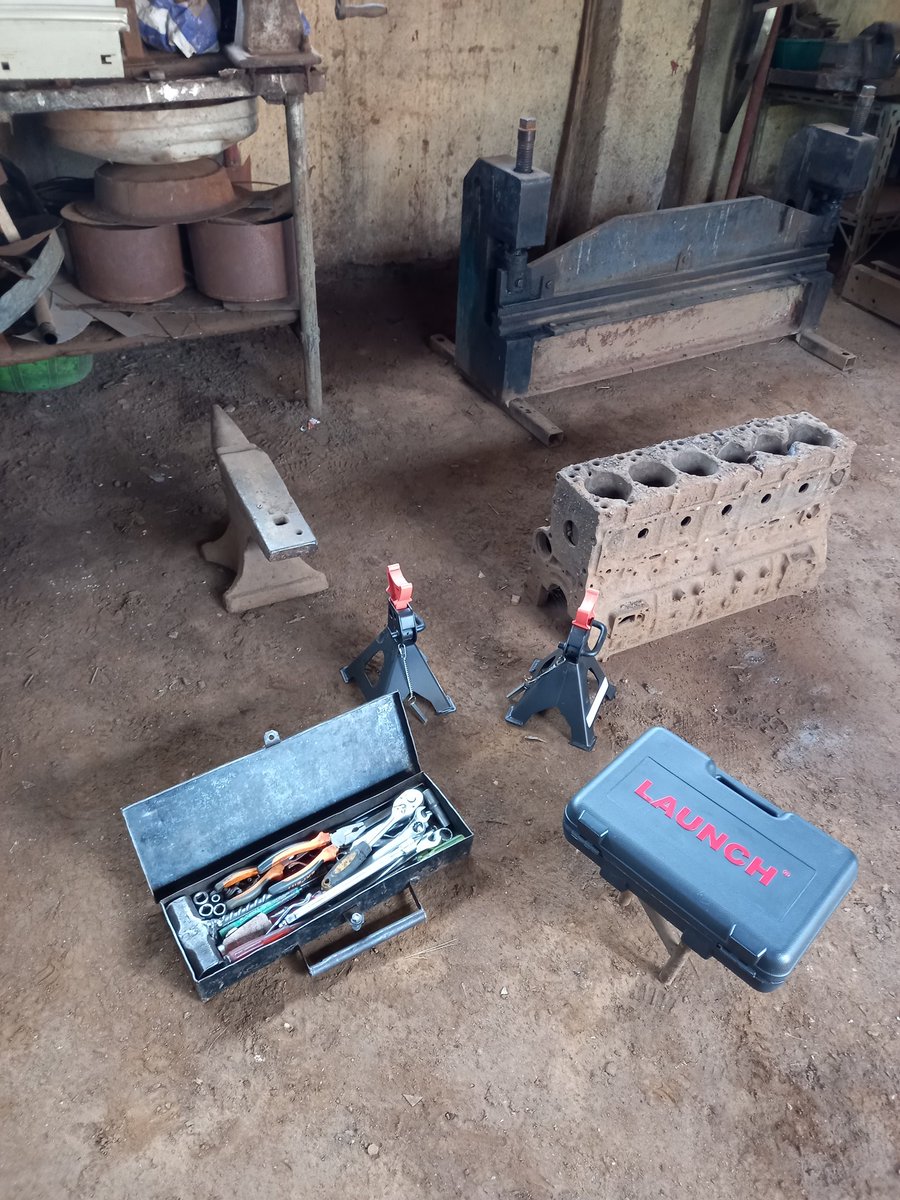 JohnKahuria2's tweet photo. Starting an automotive service and repair workshop with this space and tools, lets see how it goes https://t.co/mMH3Xm8H7b