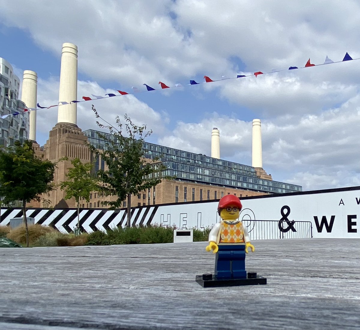 LittleLegoMe's tweet photo. Had a fab #LittleAdventure yesterday, we took the 211 bus and explored @BatterseaPwrStn https://t.co/YwxEValH59