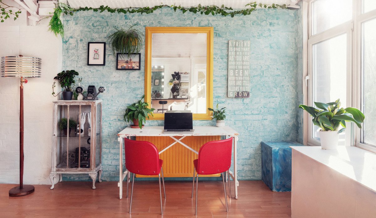 Poutstudios's tweet photo. New bright Spanish inspired wall for filming #studio #clerkenwellstudio https://t.co/4lGh7PbEg7