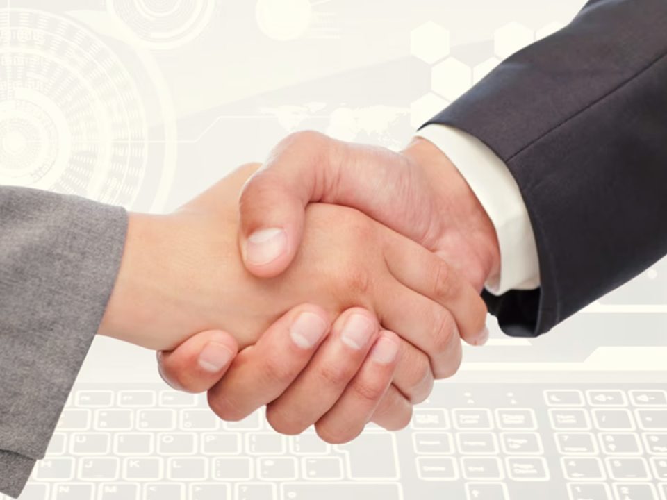 FinTech_Series's tweet photo. Bridgetower and Cubist Partner to Integrate Cubesigner Wallet Technology Into Bridgetower’s End-To-End Web3 Platform https://t.co/L4POghBr4G #Bridgetower #Cubist #Cubesigner #WalletTechnology #Web3 #EndToEnd https://t.co/lZPU27KbtJ