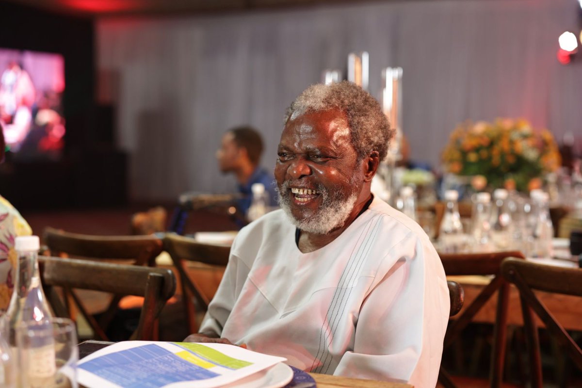 NHCSouthAfrica's tweet photo. The NHC pays tribute to the late Prof. Muxe Nkondo who has immensley contributed to the Heritage sector and a recipient of the 2022 Golden Shield Heritage Awards Ubuntu Honour.
Rest in Peace Prof Nkondo...
#ripprofnkondo #heritagesector @sportartsculturersa https://t.co/9V8LNzaLy8
