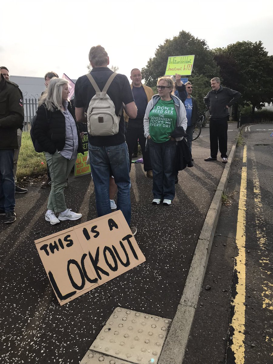 edincol_eisfela's tweet photo. A wonderful turnout for our rally against @edinburghcoll Principals decision to stop our wages for withholding less than 1%of our work! Thanks to @DrScottArthurMP @ScottishLabour & @rsmcksg Independent councillor for your support! #fightingforfe #stopdeeming #saveFE #snp https://t.co/Xwb0JGBCEv