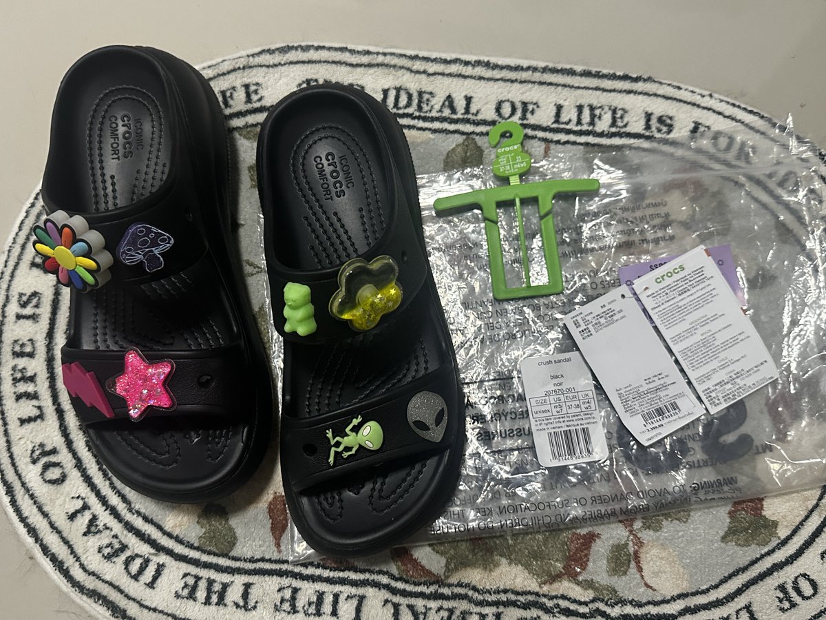 cmmsell's tweet photo. ส่งต่อ crocs crush sandal || m5/w7
2000฿free ems แท้💯%
สภาพ 95%ใส่น้อยมาก ขายเพราะไซส์เล็กไปค่ะดูรีวิวให้ลดไซส์เพราะใหญ่กว่ารุ่นอื่นแต่ได้ของแล้วสรุปว่าแน่น/พอดีไปค่ะปล่อยต่อจะไปซื้อไซส์ใหญ่ค่ะ🥹
สนใจ/ขอรูปพต.เดมเลยค่า🙏🏻
#crocsTH #ส่งต่อรองเท้า #รองเท้ามือสอง #รองเท้าcrocs https://t.co/ErP3bk2eTc